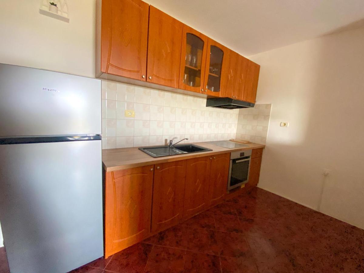 Apartment Moon Pobegi Екстер'єр фото
